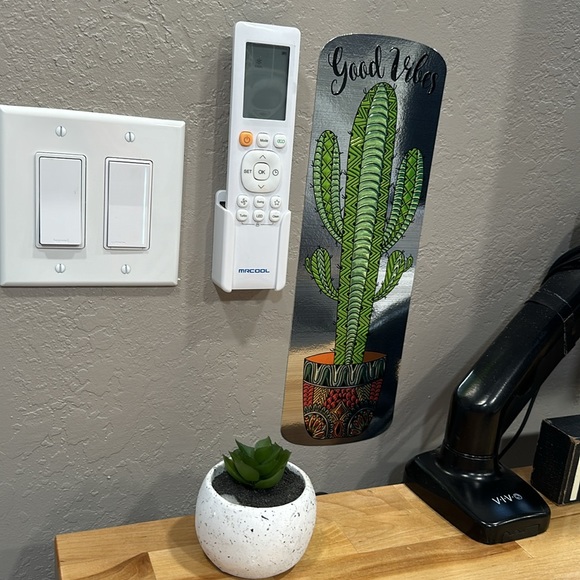 Main Street Wall Creations Peel And Stick Sahuaro Stickers. New 40 available - Picture 4 of 12